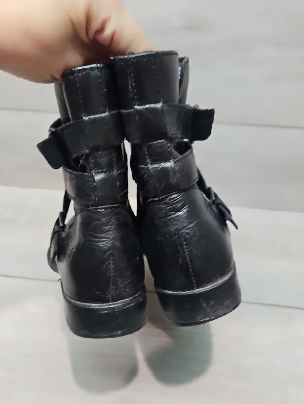 Born Women’s Moto Black Leather Buckle Ankle Boots Shoes Sz 8M